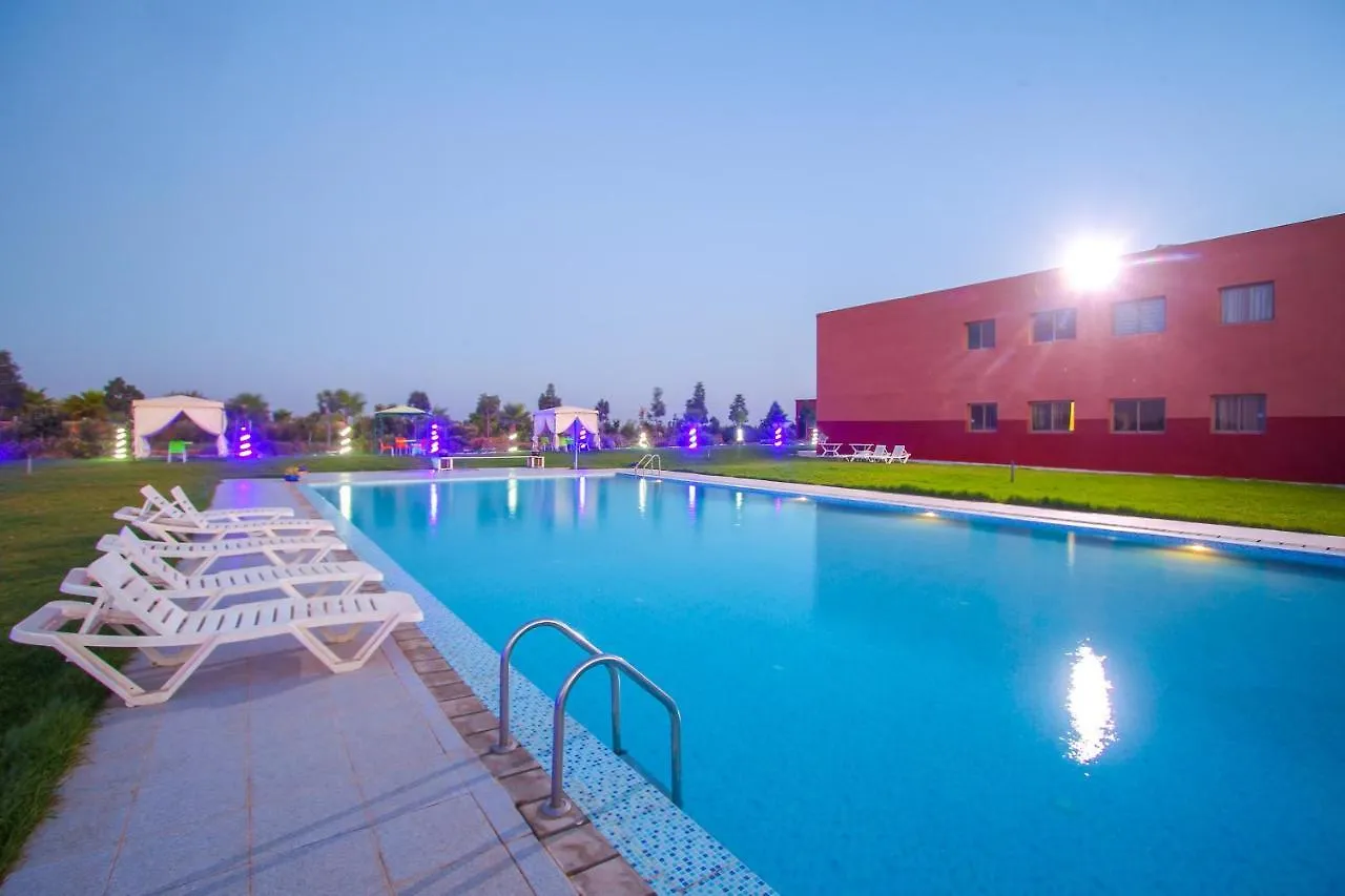 Appartement neuf avec piscine et jardin BIO, excursions QUADS Marrakesh Maroc